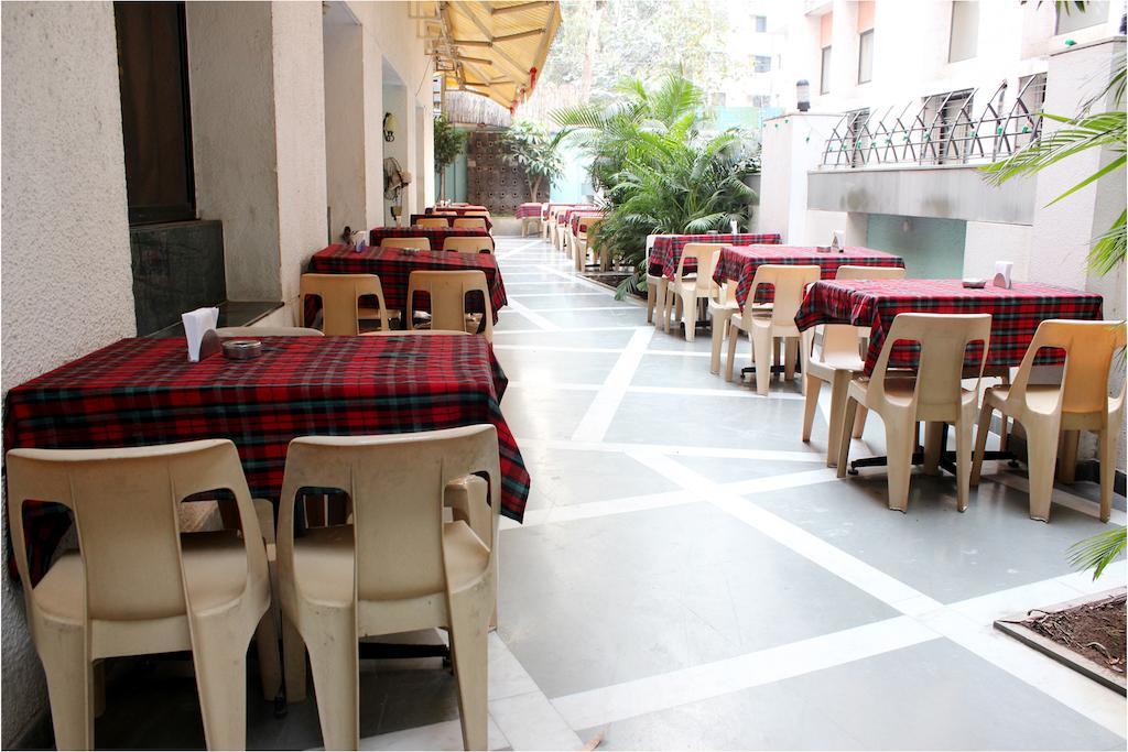 Hotel Ambassador Pune Exterior foto
