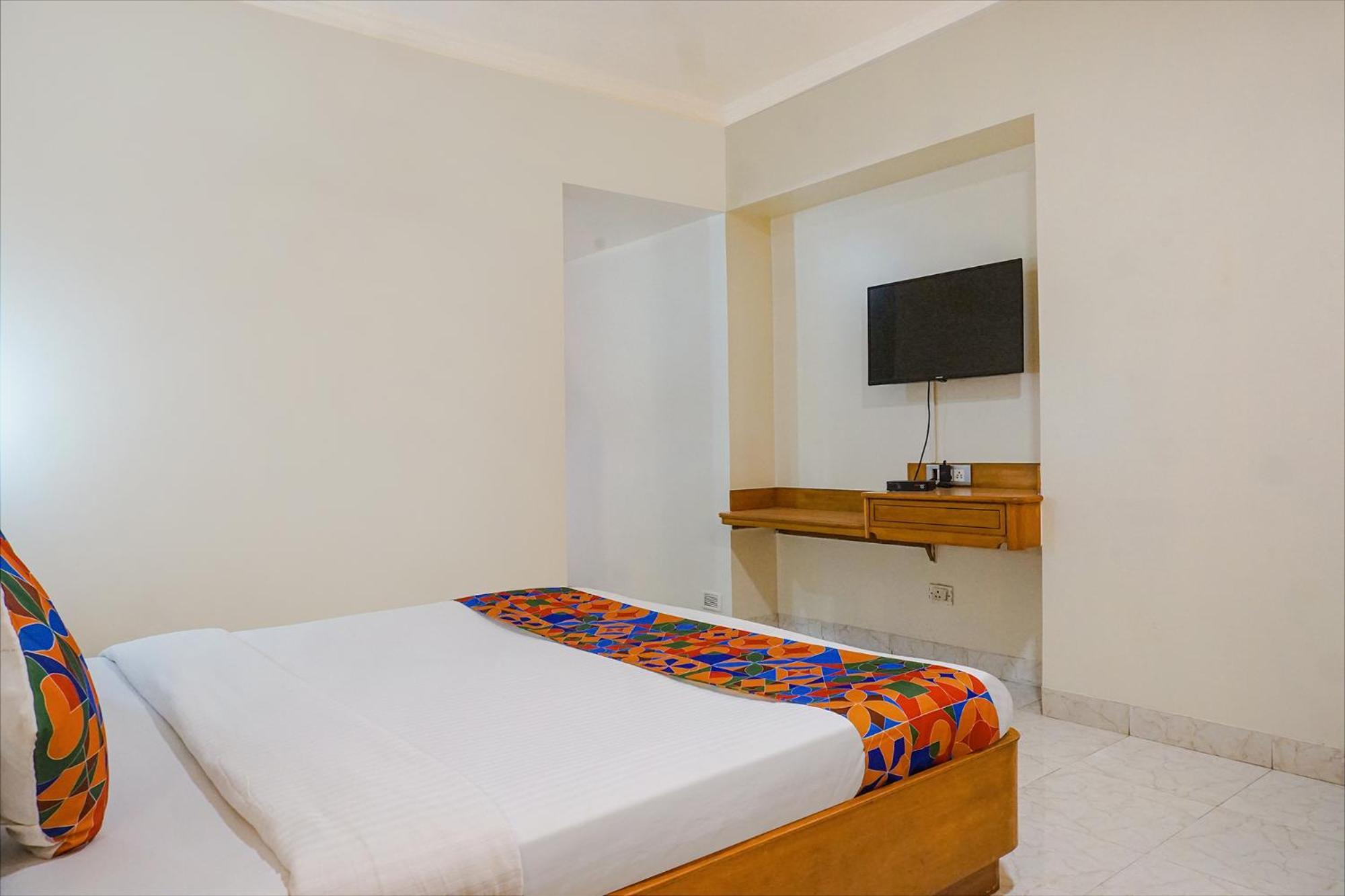 Hotel Ambassador Pune Exterior foto