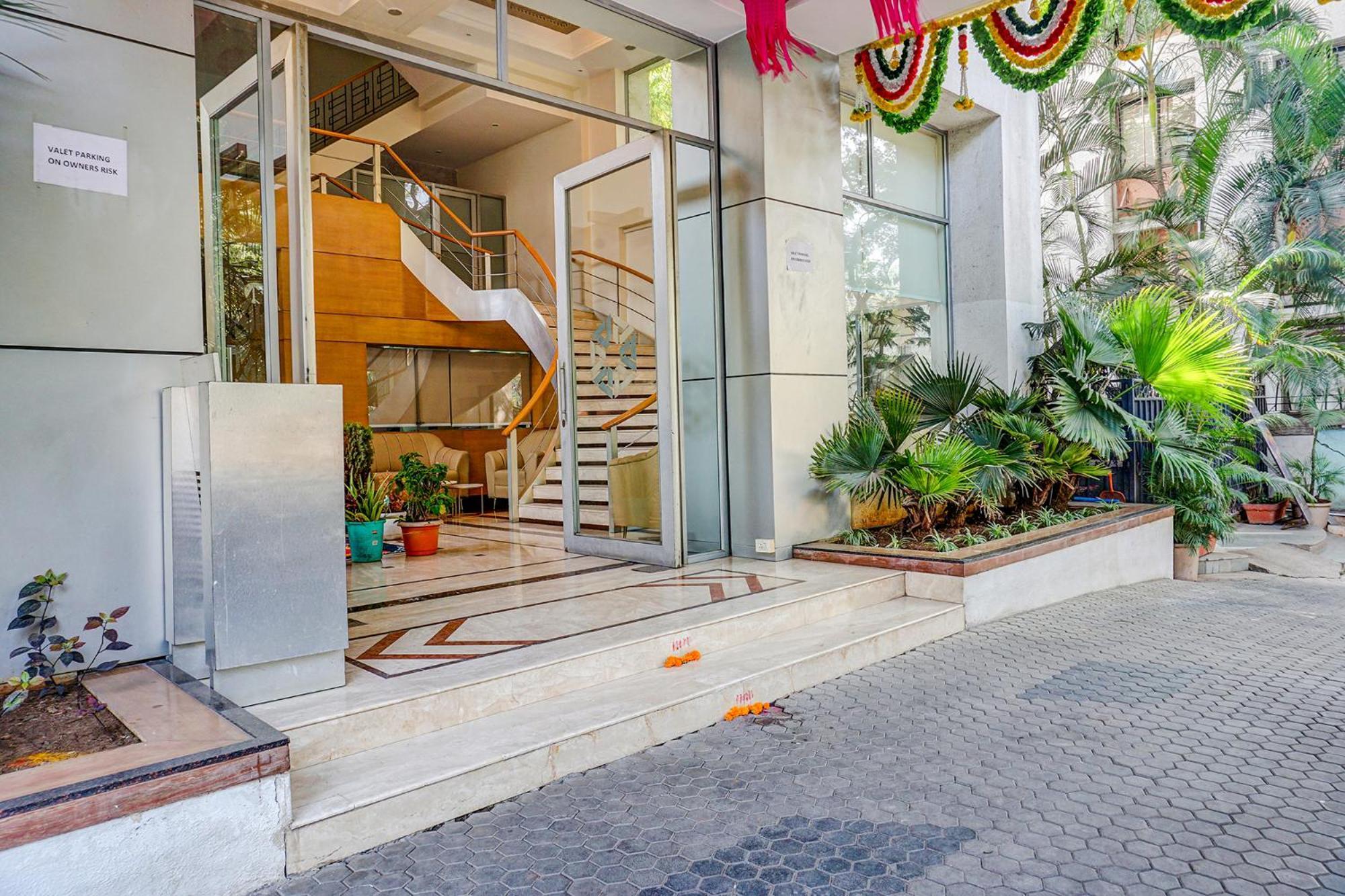 Hotel Ambassador Pune Exterior foto