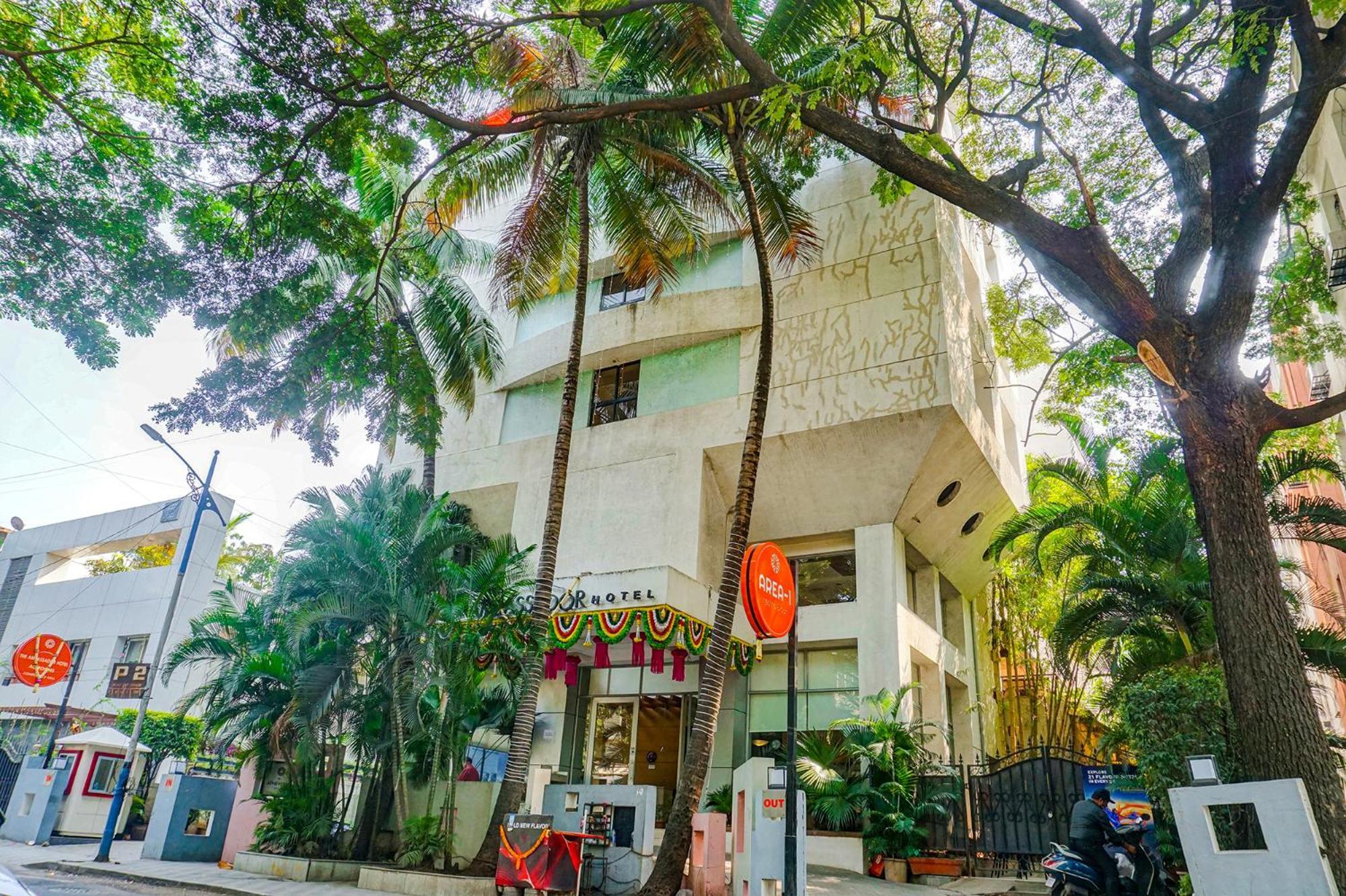 Hotel Ambassador Pune Exterior foto