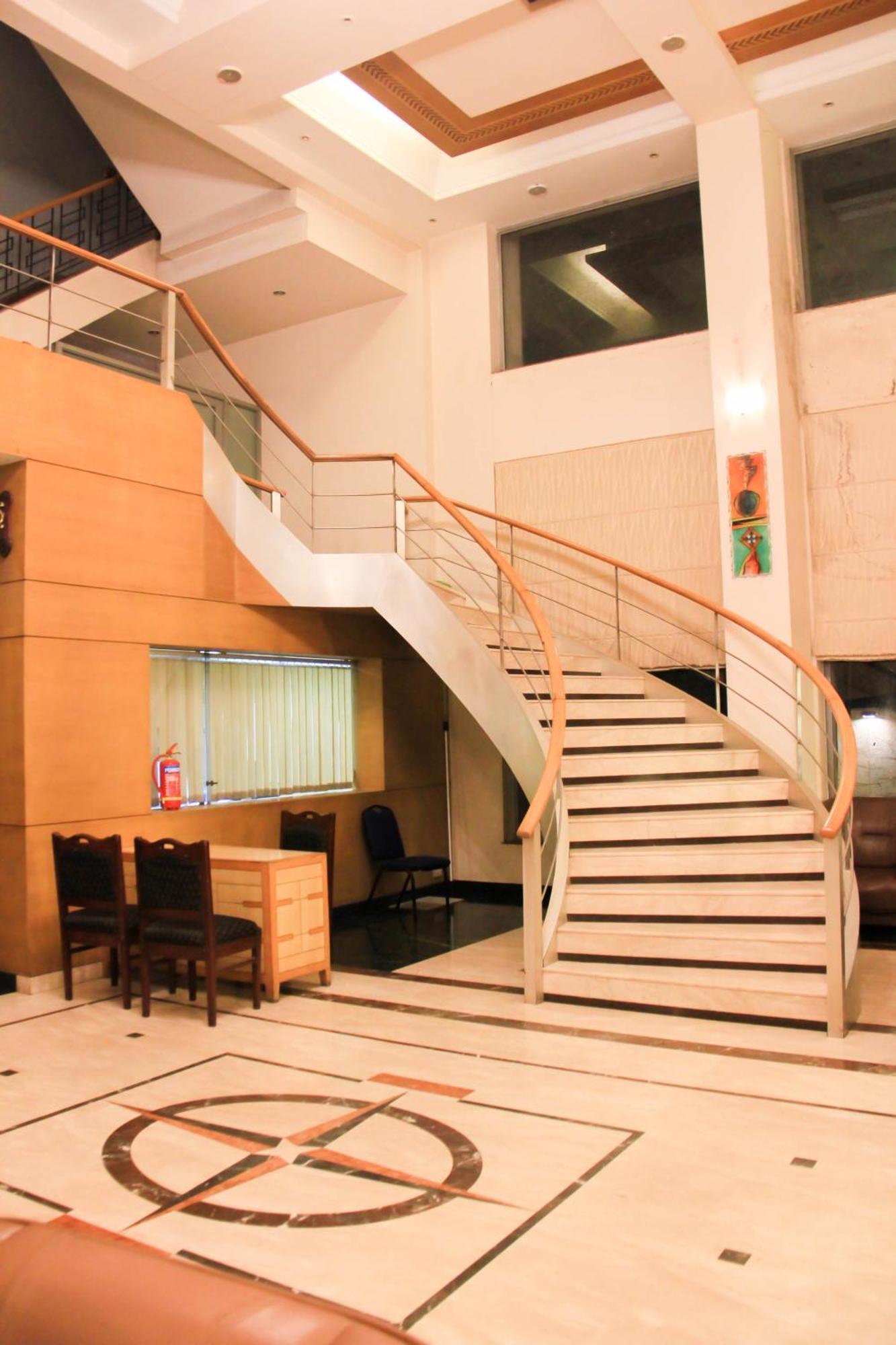 Hotel Ambassador Pune Exterior foto